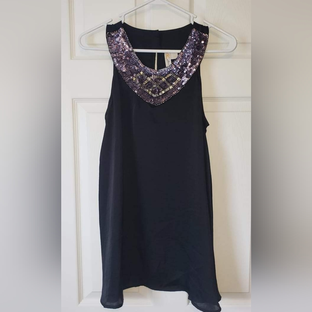 Silky sleeveless blouse